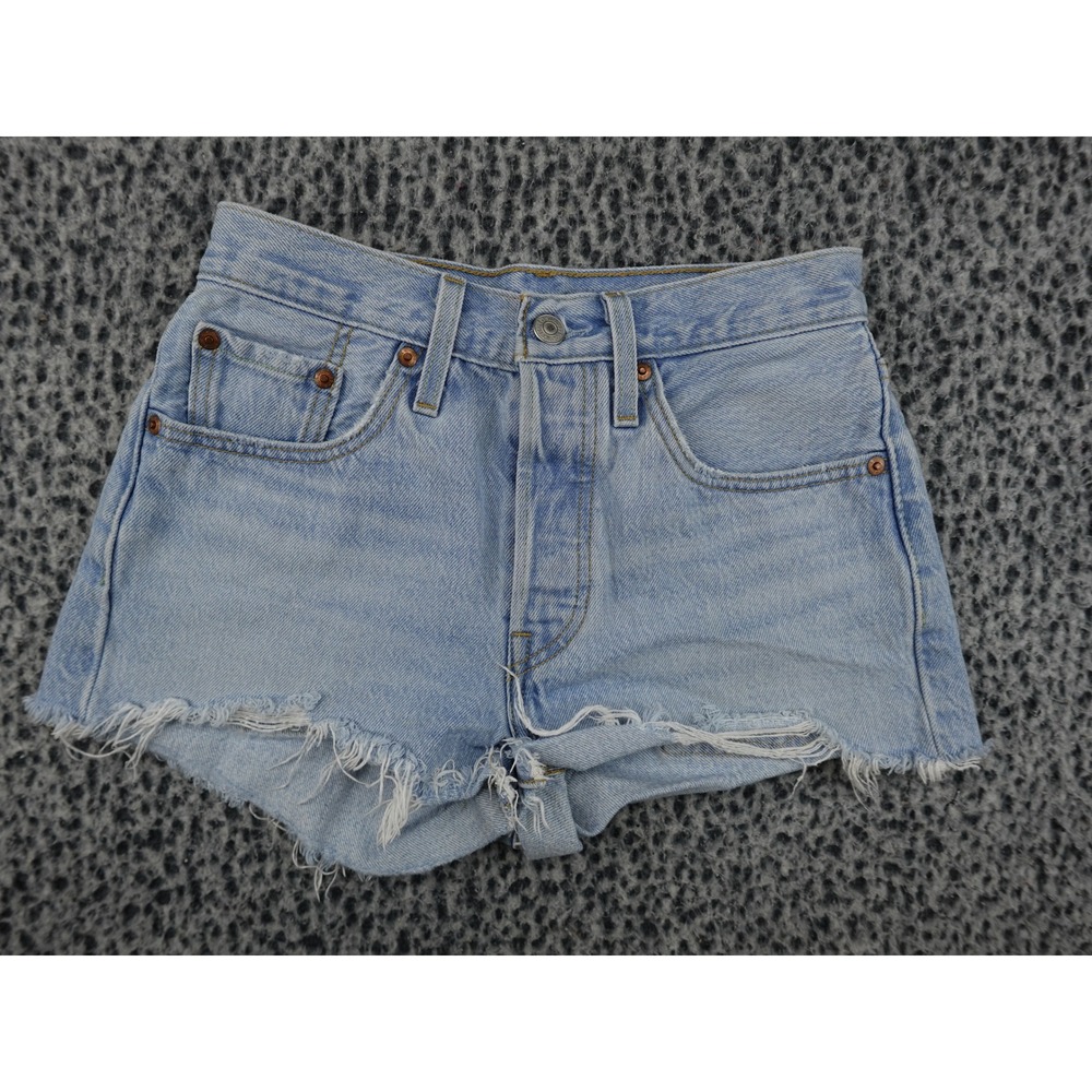 Levi's 501 Original Shorts Womens 24 Light Wash Blue Raw Hem Cut Off Denim‎